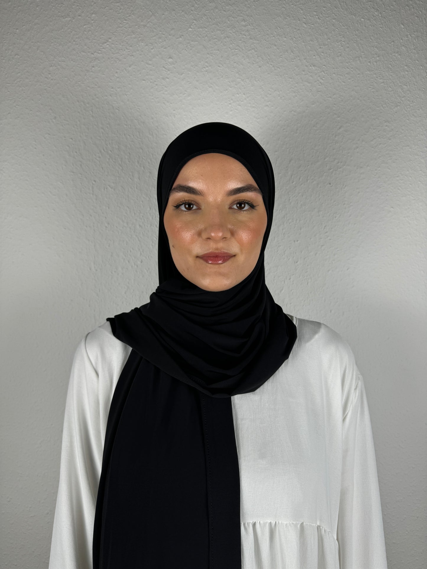 Premium Jersey Hijab, Farbe Schwarz, Vorderseite