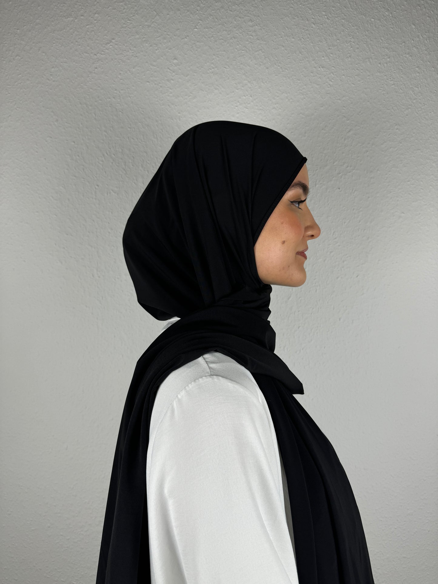 Premium Jersey Hijab, Farbe Schwarz, rechte Seite
