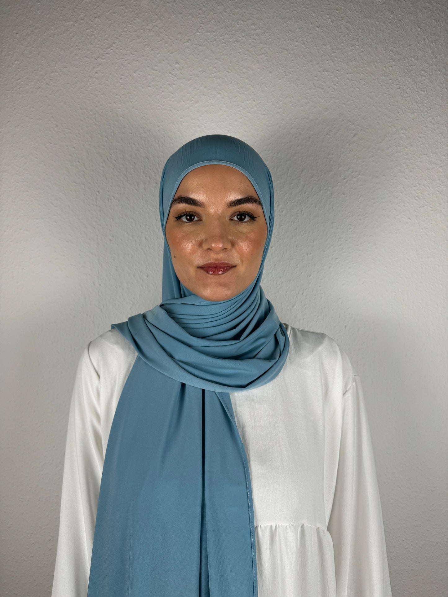 Premium Jersey Hijab, Farbe Hellblau, Vorderseite